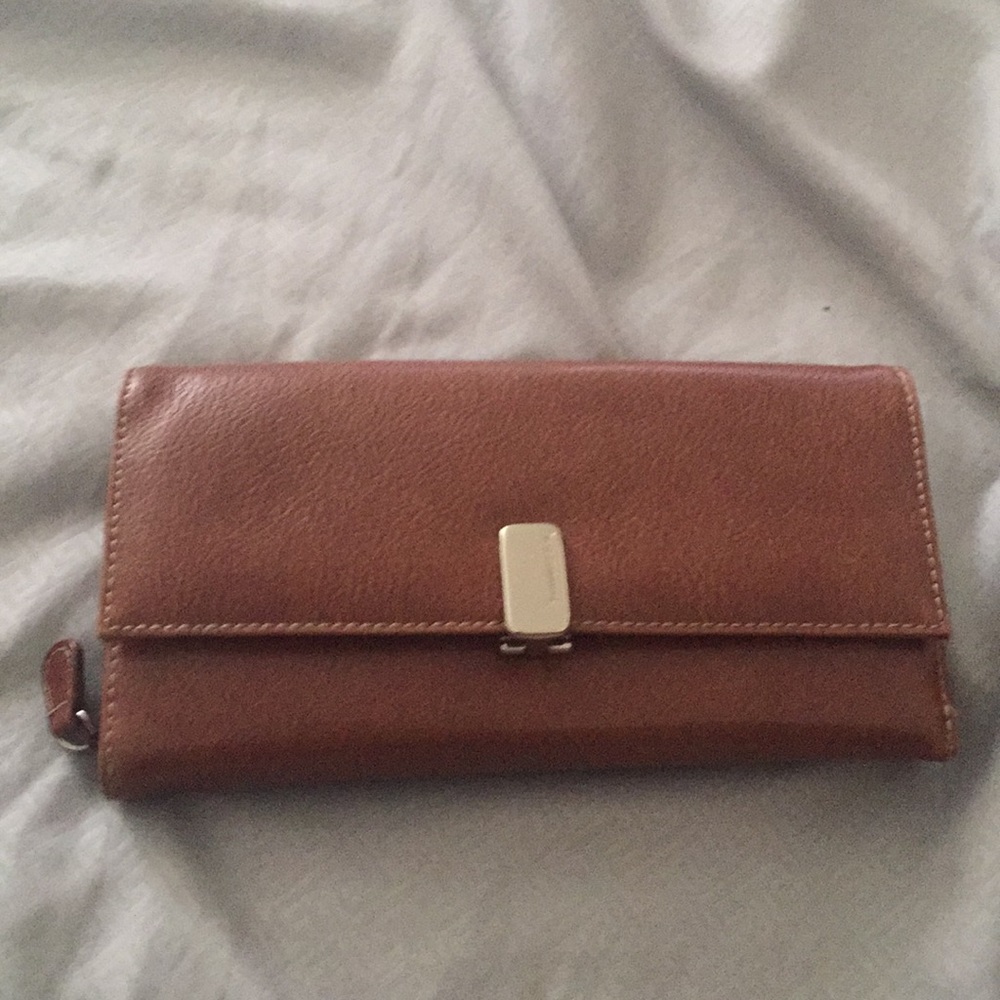Liz Claiborne wallet